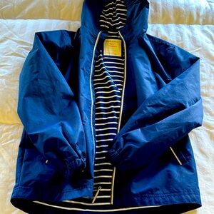 Like new Hanna lined rain/wind jacket